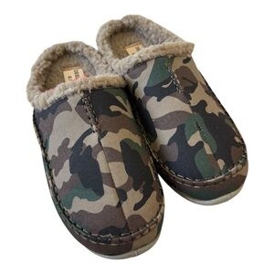 NWT Deer Stags Camo Nordic Slippers